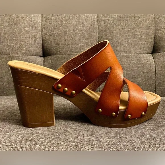 NWOB C Comfort Est. 1946 Cognac Brown Strappy Heeled Sandals - Picture 11 of 11